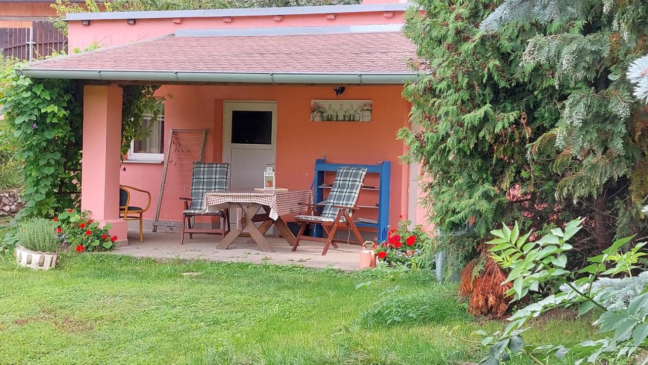 Pavlov24 - Zahradni Domecky Apartment Bagian luar foto