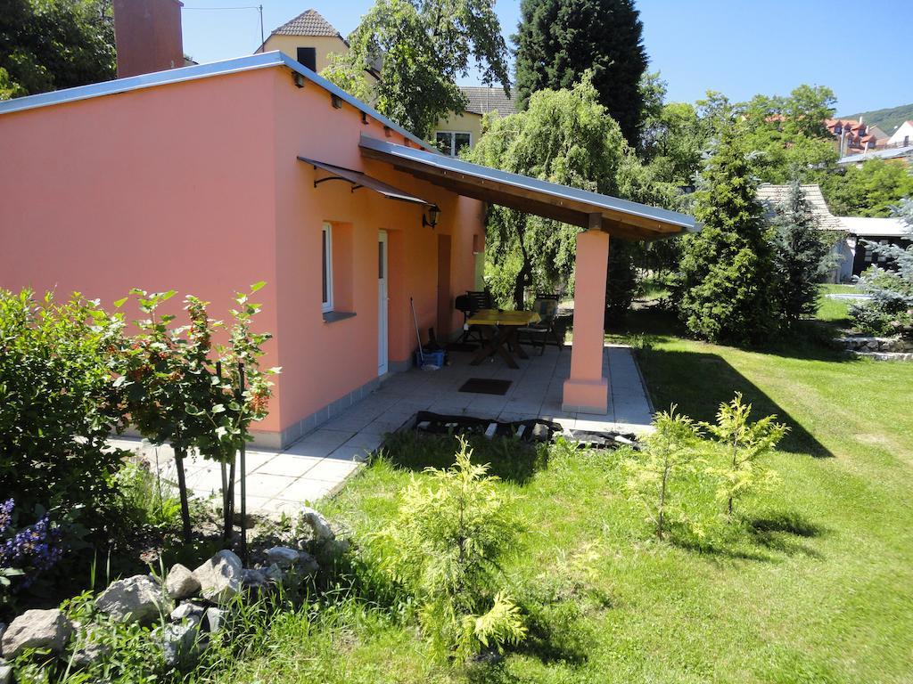 Pavlov24 - Zahradni Domecky Apartment Ruang foto